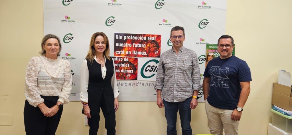 SIlvia Clemente con los representantes de CSIF León