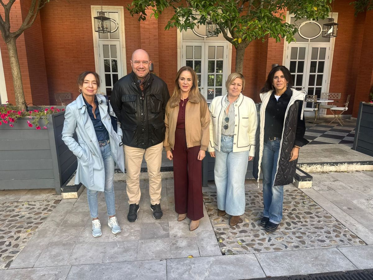 Nueve CyL se reúne con la Asociación de Usuarios de RENFE para analizar el futuro del ferrocarril en Castilla y&nbsp;León