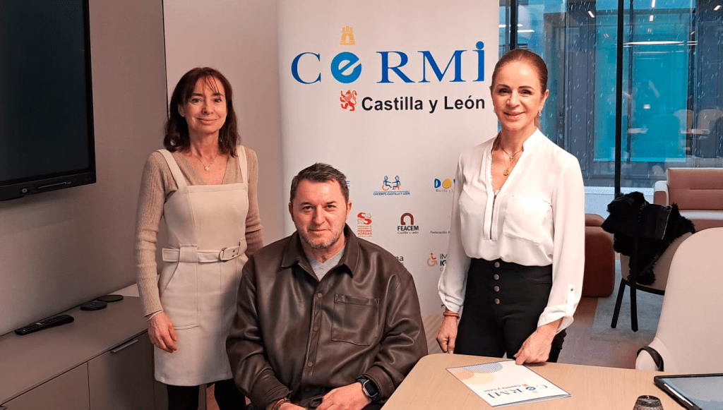 En el día de hoy, representantes del partido Nueve Castilla y León mantuvieron una reunión en las instalaciones del CERMI Castilla y León con el objetivo de analizar la realidad de las personas en situación de discapacidad en la Comunidad y avanzar en propuestas que garanticen una accesibilidad y una inclusión reales. Por parte de Nueve Castilla y León asistieron Silvia Clemente, Presidenta del partido, y María Pilar Alonso. En representación del CERMI Castilla y León participaron Francisco Sardón, Presidente del Comité, y Angélica Merino. Durante el encuentro, en un clima de diálogo constructivo, se abordaron cuestiones de gran calado para el colectivo. Entre los principales temas tratados, se destacaron: La carencia de transporte adaptado entre localidades de Castilla y León, que dificulta gravemente la movilidad, el acceso al empleo, a la formación y a los servicios básicos de muchas personas en situación de discapacidad. Las deficientes condiciones de accesibilidad que aún persisten en numerosos ámbitos de la vida diaria, tanto en espacios públicos como privados. El análisis de posibles soluciones factibles, realistas y coordinadas, que permitan avanzar hacia una Comunidad verdaderamente inclusiva. Como una de las principales debilidades del sistema, se señaló la falta de coordinación entre los distintos niveles de la Administración, lo que genera ineficiencias, retrasos y desigualdades territoriales en la aplicación de las políticas de accesibilidad e inclusión. Asimismo, se insistió en la necesidad de exigir el cumplimiento estricto de la legislación vigente en materia de discapacidad, garantizando una integración efectiva en las empresas y una participación plena en la vida social, laboral y comunitaria. Desde ambas partes se subrayó la importancia de promover una mirada más amplia y transversal sobre la accesibilidad para abarque de forma integral sectores tan fundamentales como el trabajo, fomentando el empleo inclusivo y de calidad, y la vivienda, asegurando entornos accesibles y dignos. En Nueve Castilla y León planteamos una Estrategia de integración de las personas en situación de discapacidad y nos comprometemos a seguir trabajando junto al CERMI Castilla y León y al resto de entidades sociales para impulsar políticas públicas que promueven una Comunidad más justa, cohesionada y accesible para todos